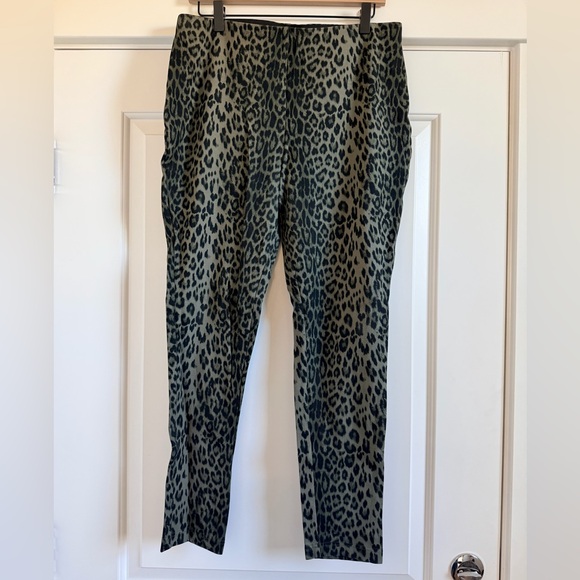 INC International Concepts Black and Olive Green Leopard Print Leggings - Picture 2 of 5